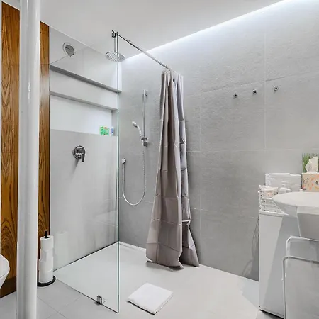 Grzybowska 5 By P&O Serviced Apartments Daire Varşova